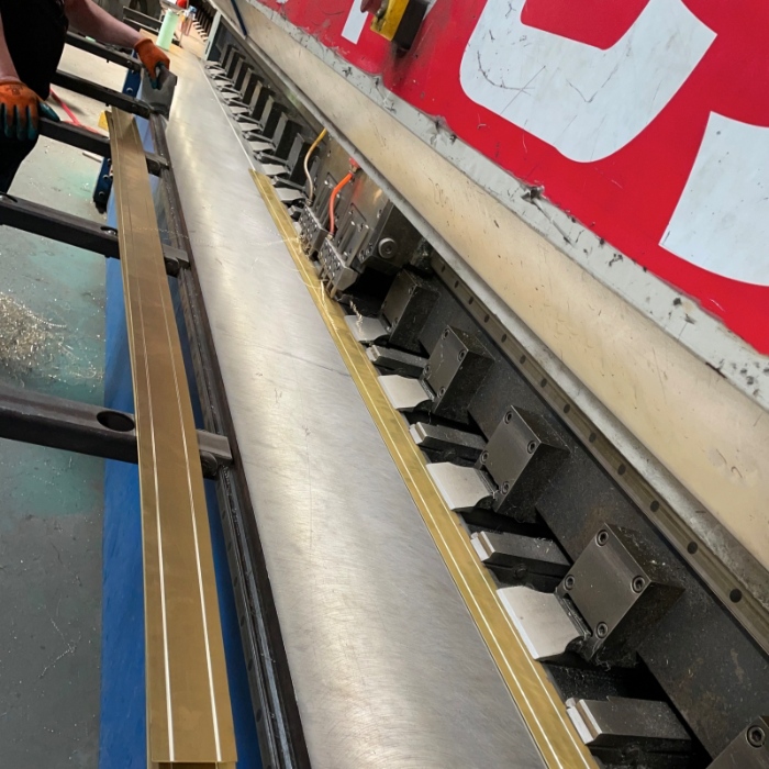 The Metalworking Service: V-Groove Cutting