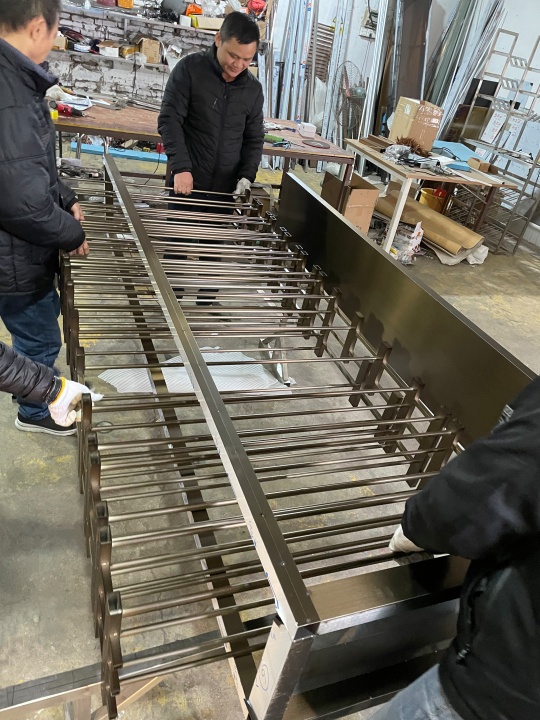 Metal wine cabinet manufacturer China