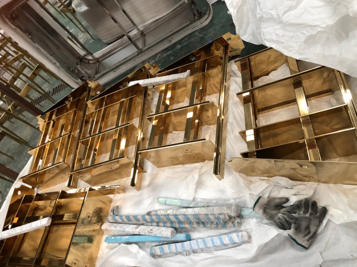 PVD gold stainless steel wine glass holders