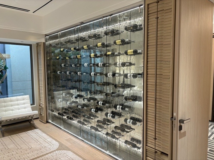 Wine cabinet wall project