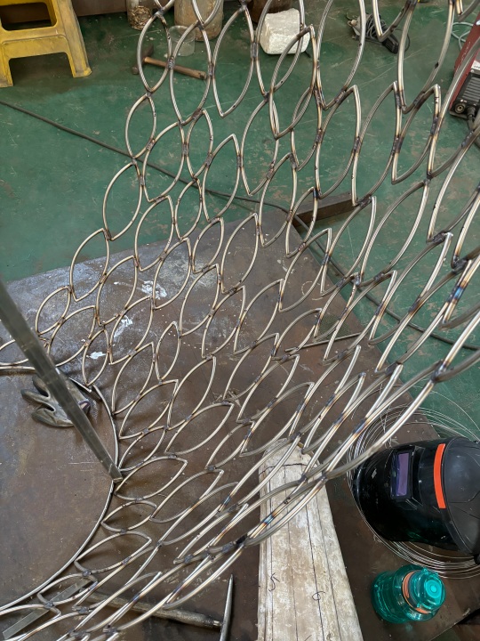 Stainless steel sculpture details