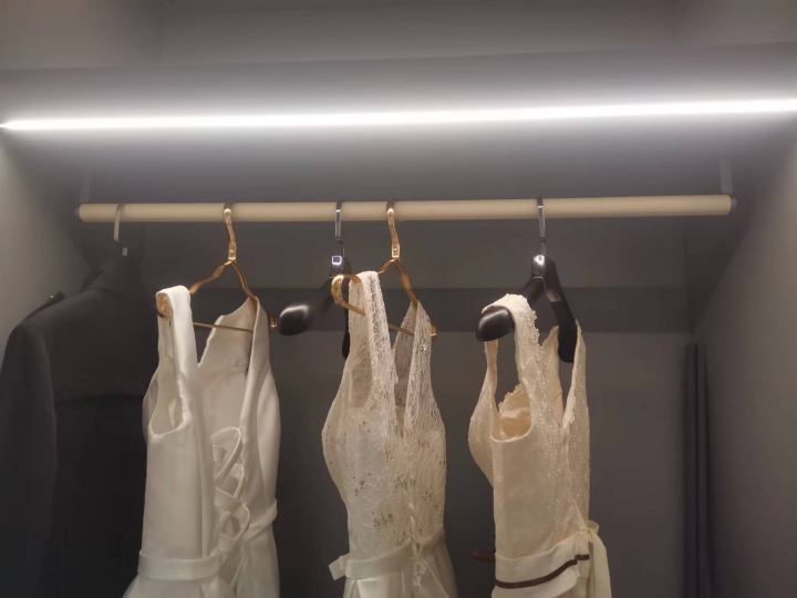 Leather Wrap Clothes Hanging Rail Project