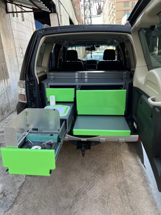 Mitsubishi Pajero V93 with Metal Camping Box