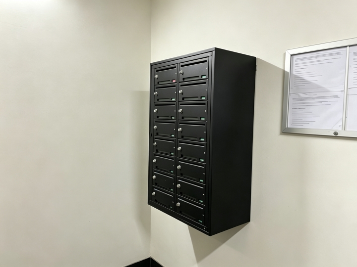 Stainless Steel Wall-Mounted Mailbox for Condominium
