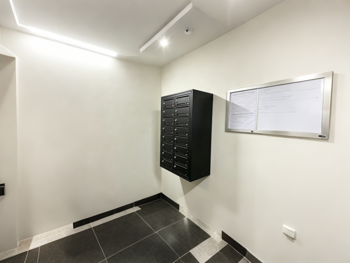 Stainless Steel Wall-Mounted Mailbox
