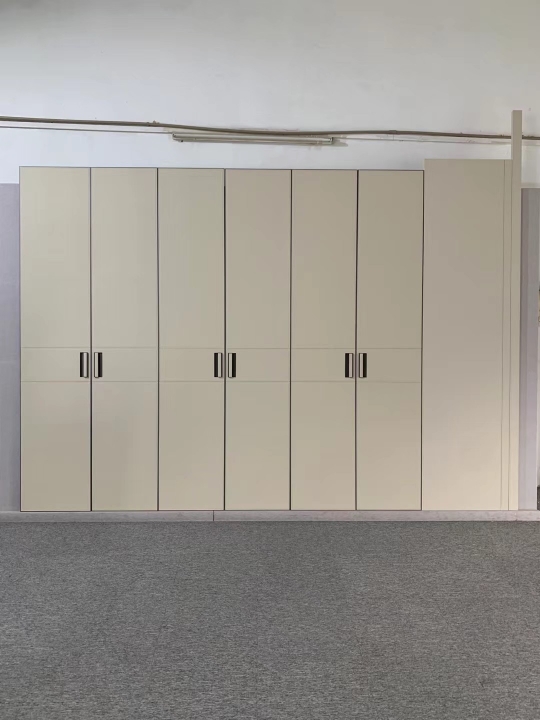 Off-white Leather Wardrobe Doors