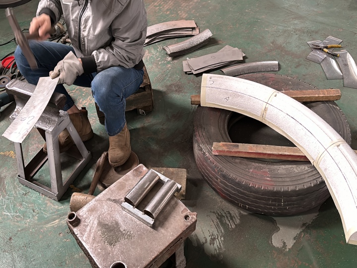 Hammering - Ring-shaped Lamp Shade